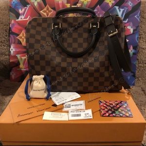 ALWAYS AUTHENTIC OPEN TO TRADE ❤️